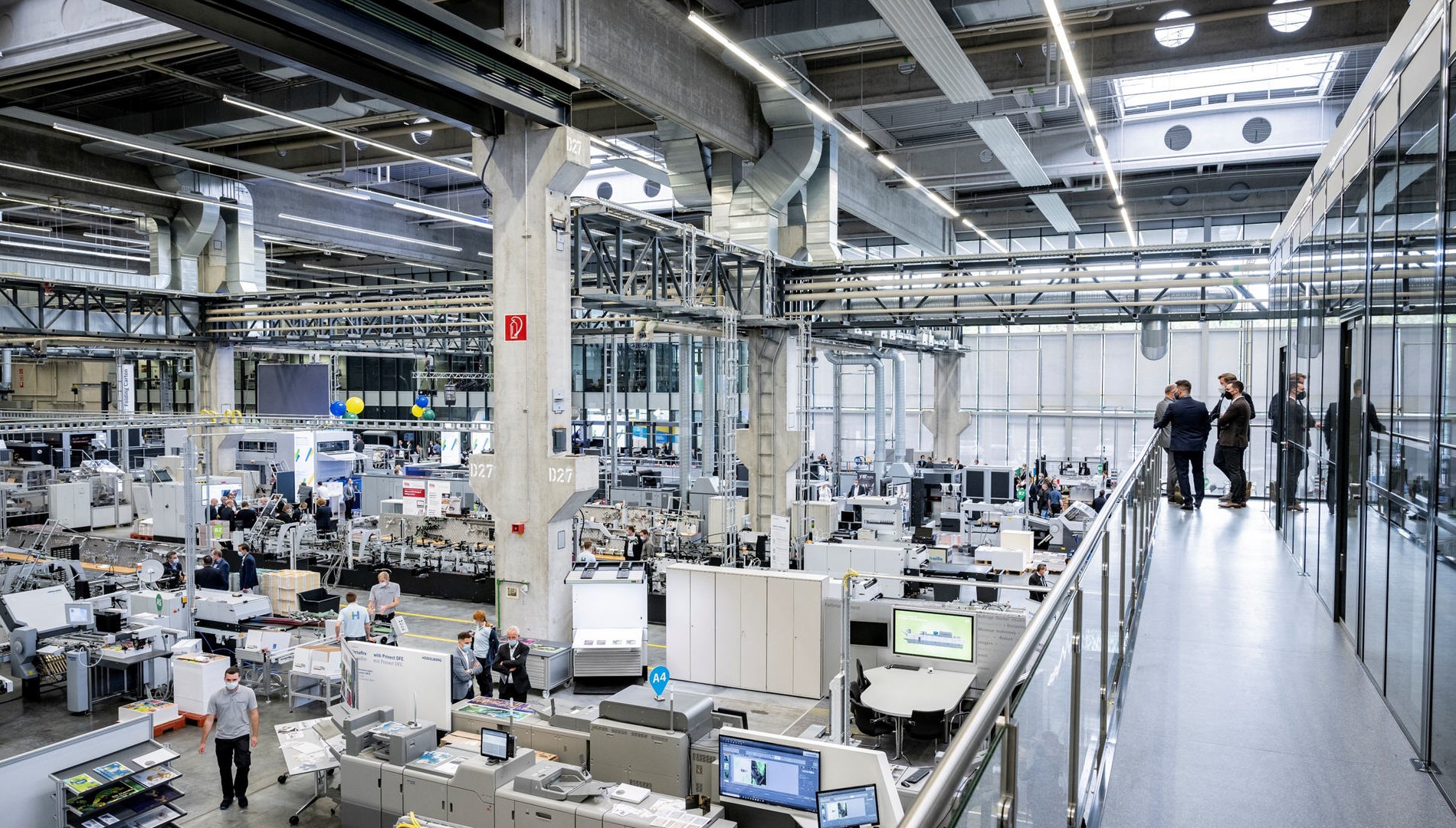 The print media center in Hall 11 presents the entire HEIDELBERG portfolio under one roof