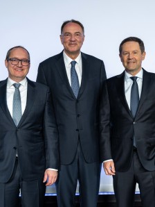 Annual General Meeting 2025 / Hauptversammlung 2025 - Dr. David Schmedding, CSO, Jürgen Otto, CEO, and Dr. Martin Sonnenschein, Chairman of the Supervisory Board
