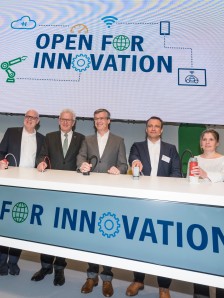 Heidelberg Innovation Center Opening Ceremony CEO Hundsdoerfer CTO Plenz MP Kretschmann