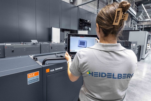 HEIDELBERG integrates postpress solutions from C.P. Bourg and Tecnau into its ecosystem for industrial digital printing