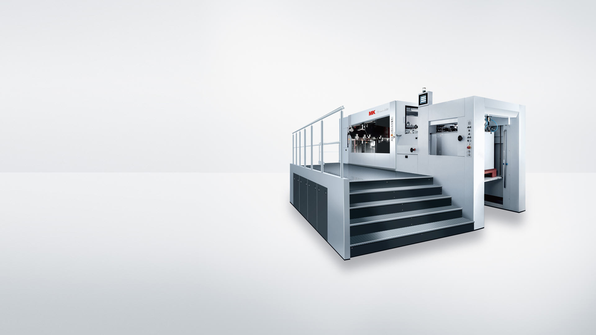 Promatrix 106 CSB - Flatbed die-cutting with blanking
