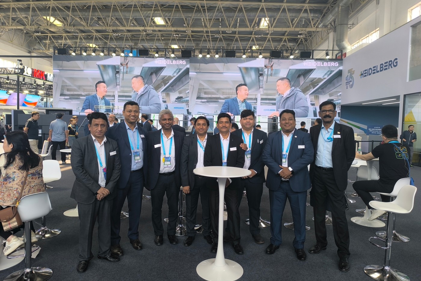 HIN_Team_with_Samir_Patkar-President_HEIDELBERGIndia_PrintChina2025_
