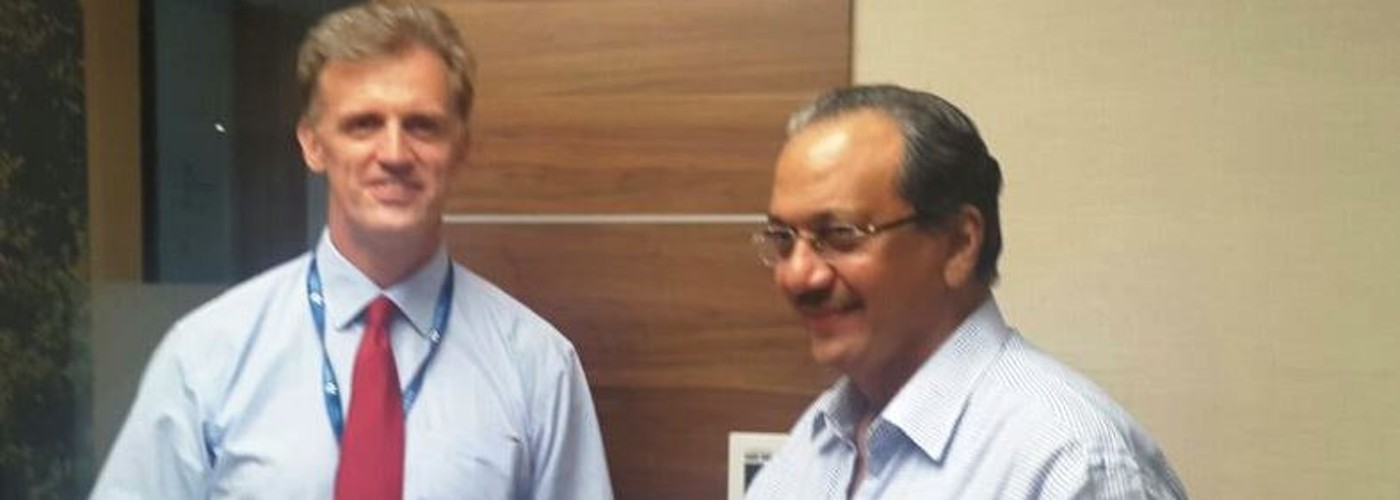 Klaus_Nielsen_MDHeidelberg_India_with_Ramesh_Kejriwal_Chairman_of_Parksons_Pacakging